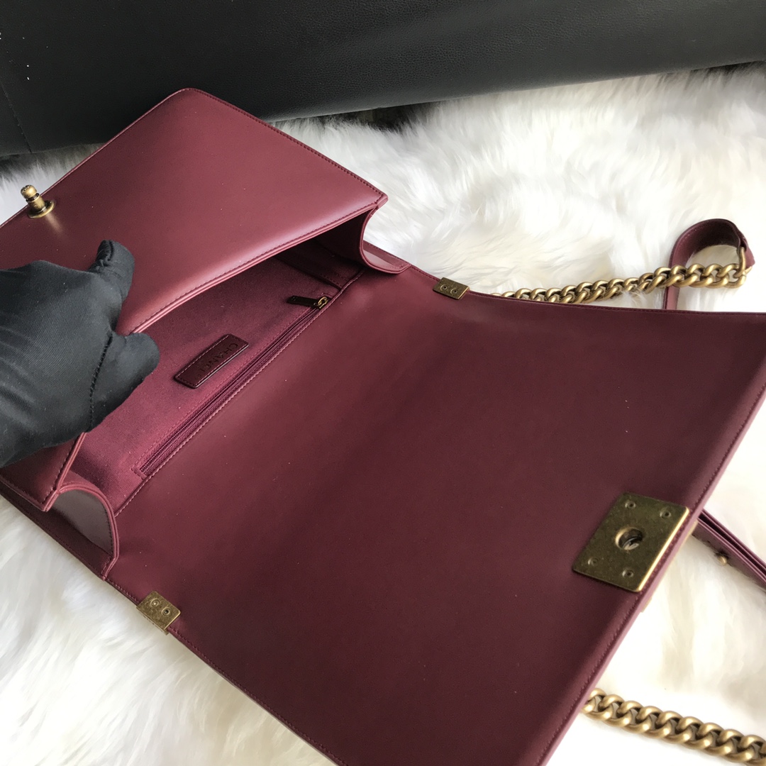 Lambskin Large Boy Handbag Flap Bag A92193 Burgundy/Gold